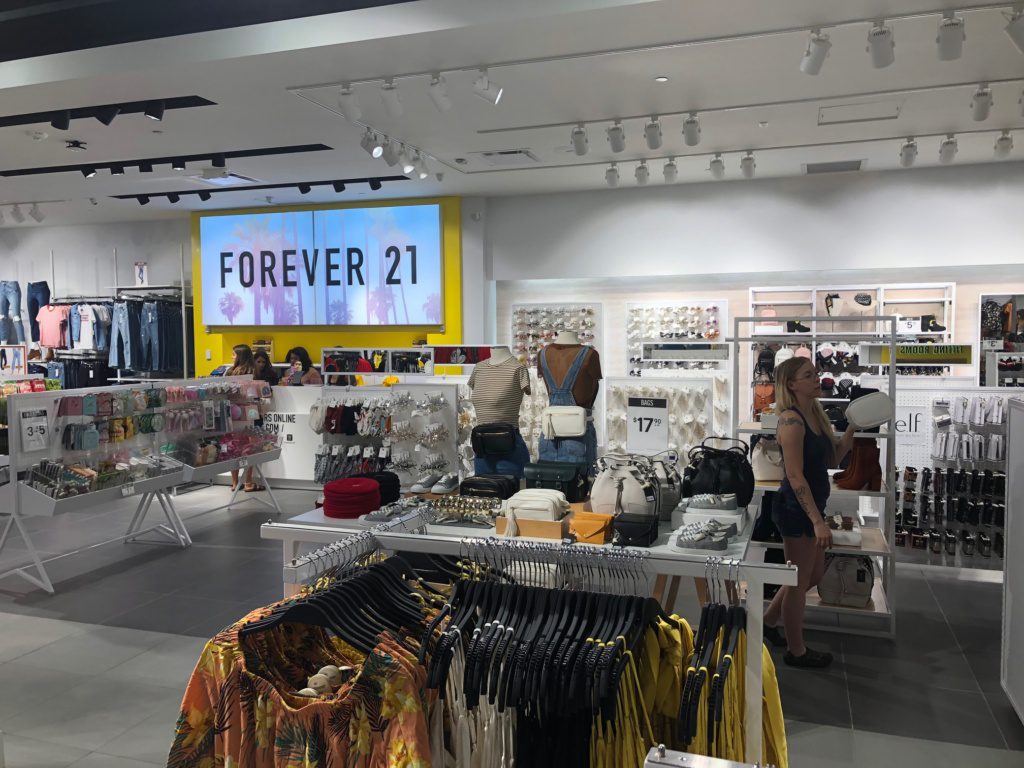 Forever 21 opens at The Empire Mall - SiouxFalls.Business