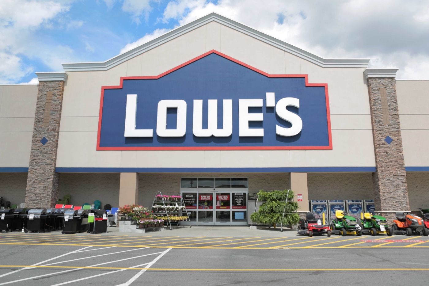 Lowe's to close 51 stores – SiouxFalls 