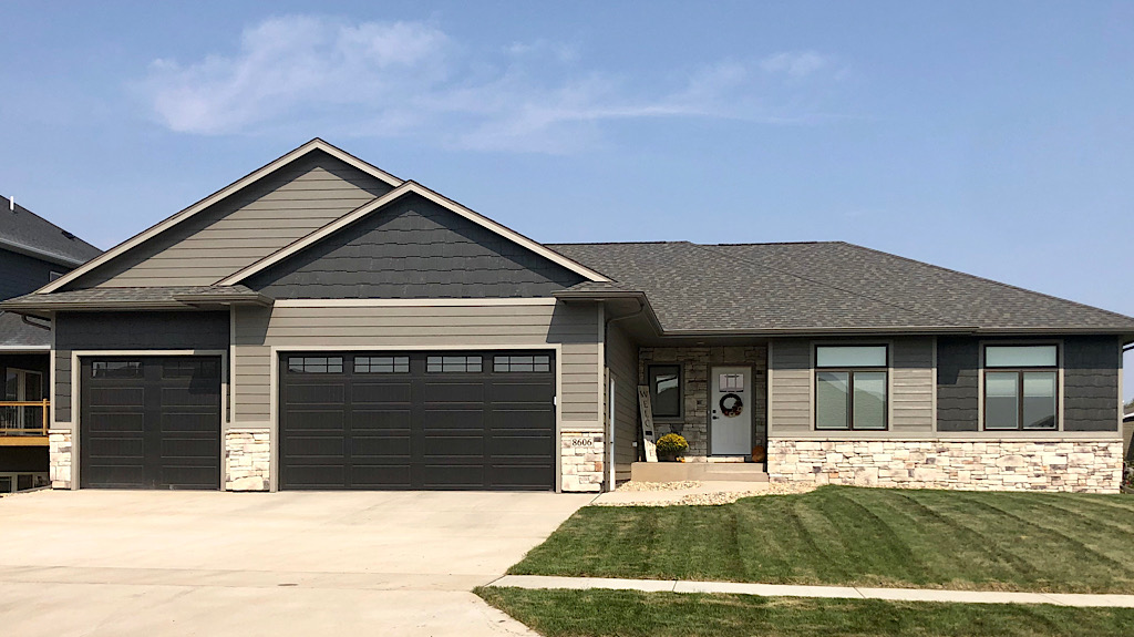 Grand Prairie neighborhood home tops sales report at 1 million