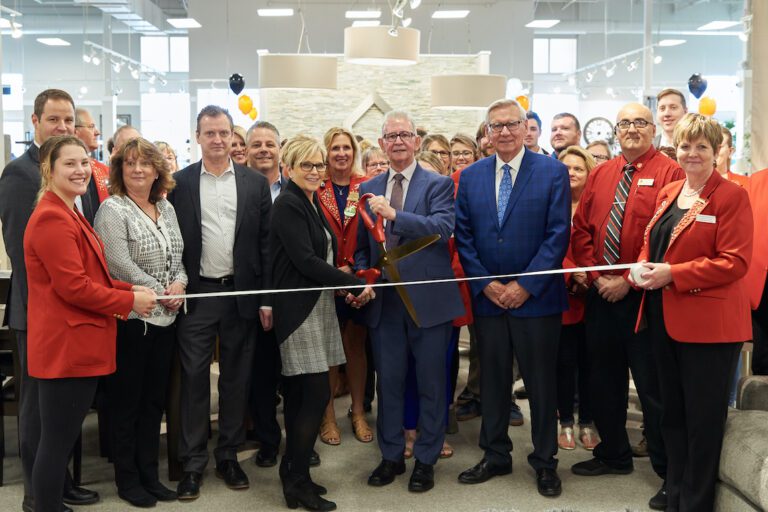 Furniture Mart USA announces leadership transition, big Sioux Falls